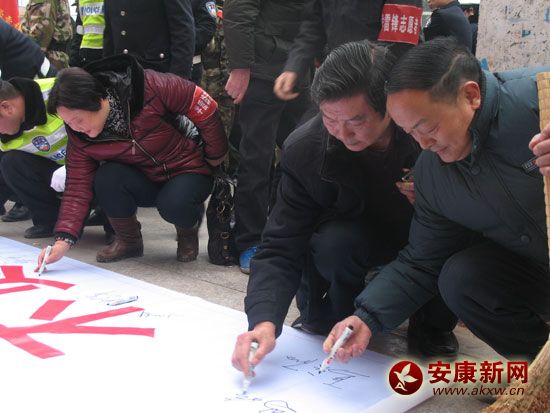 ����־Ը�߂�?c��)ں������Ϻ����?jpg