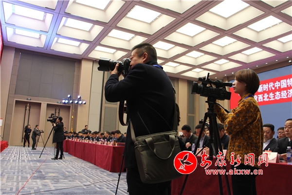 �ɕ�(hu��)���\