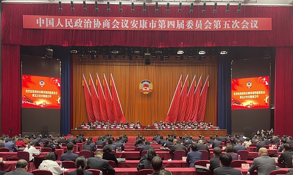 ���f�����е��Č�ί�T������Ε��h�]Ļ