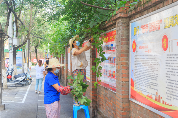 ���С����l����