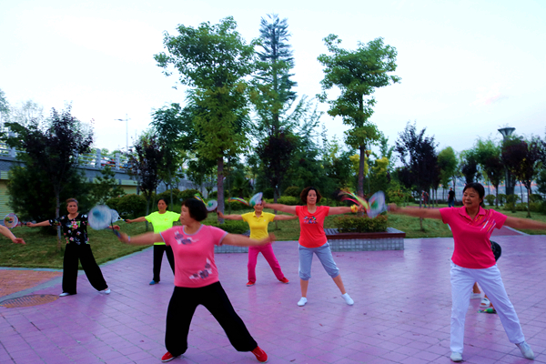 �S����ʵİ���ʢ��